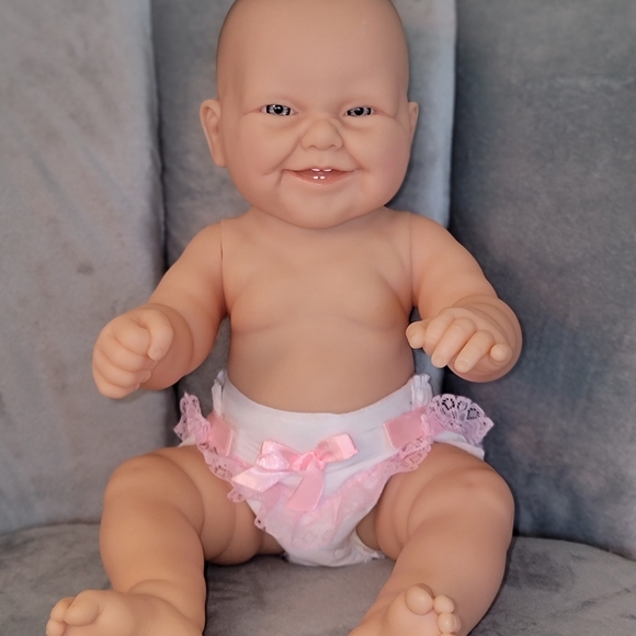 Reborn Berenguer baby doll - Picture 1 of 10
